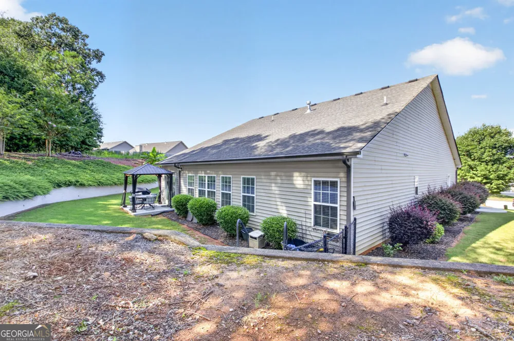 835 Ideal PL Winder, GA 30680