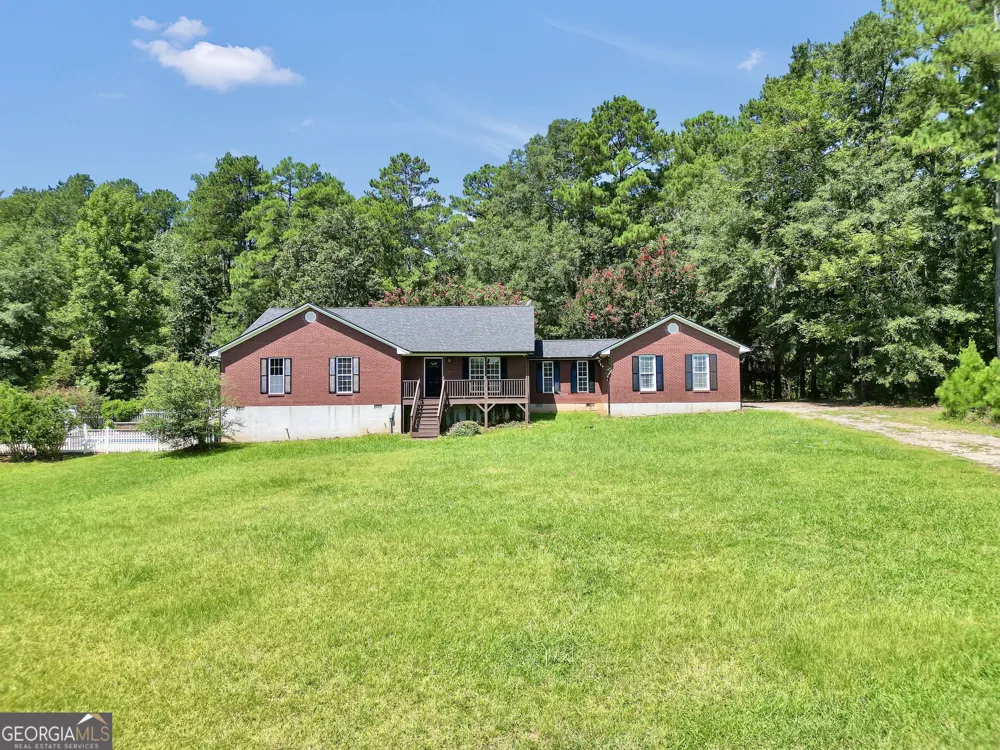 390 Burg RD Locust Grove, GA 30248