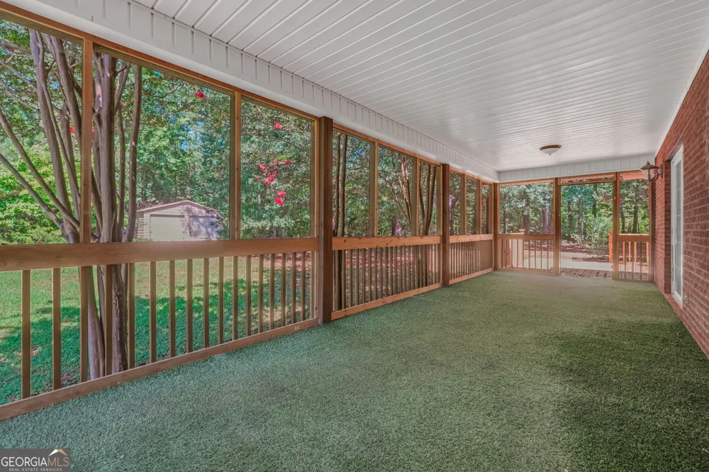 390 Burg RD Locust Grove, GA 30248
