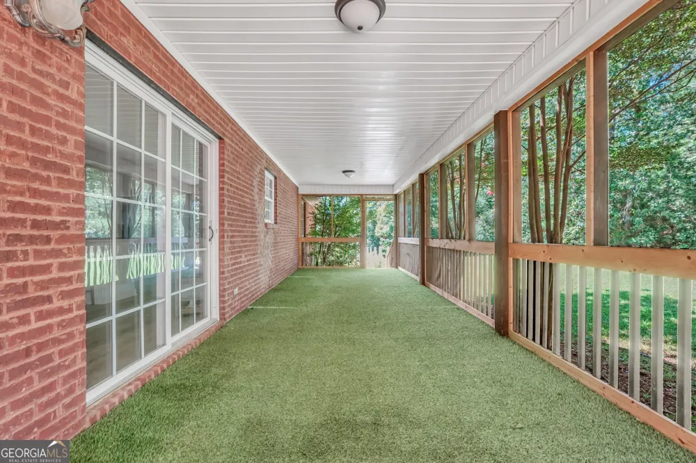 390 Burg RD Locust Grove, GA 30248