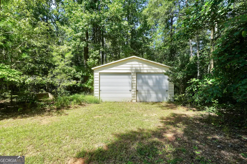390 Burg RD Locust Grove, GA 30248