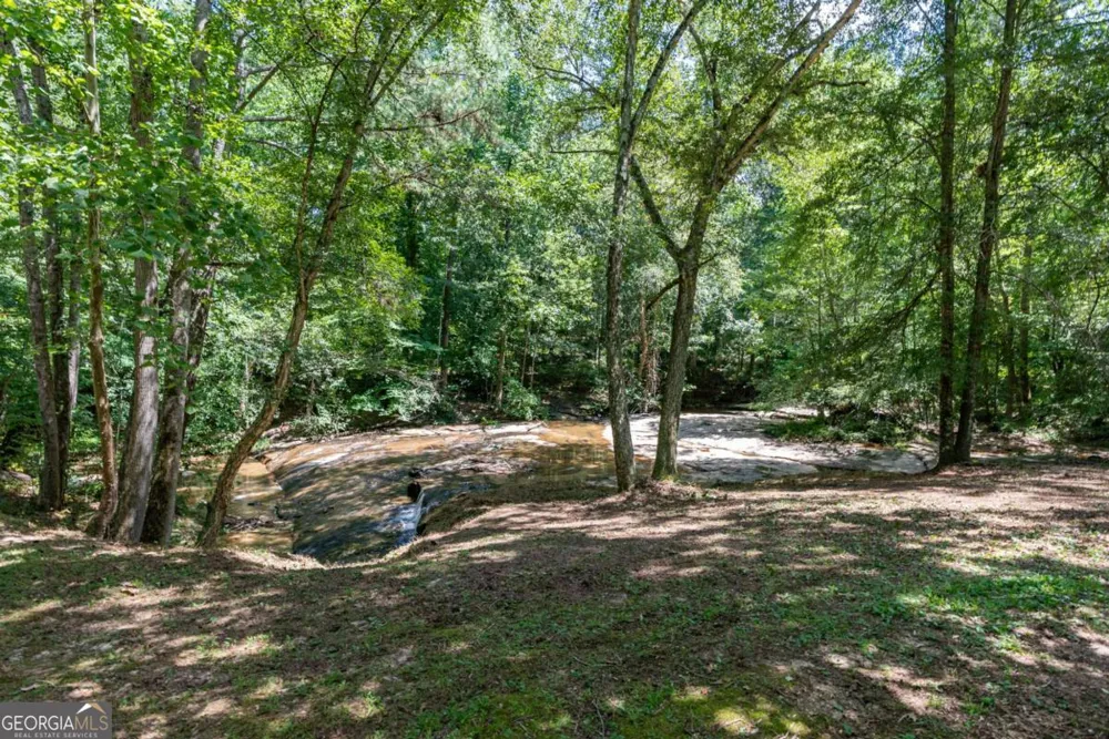 2425 Spratlin Mill RD Hull, GA 30646