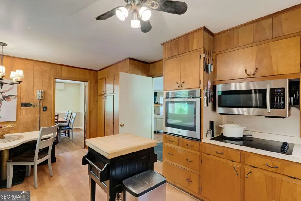 2425 Spratlin Mill RD Hull, GA 30646