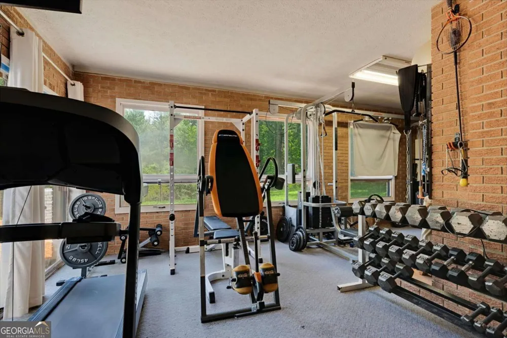 2425 Spratlin Mill RD Hull, GA 30646