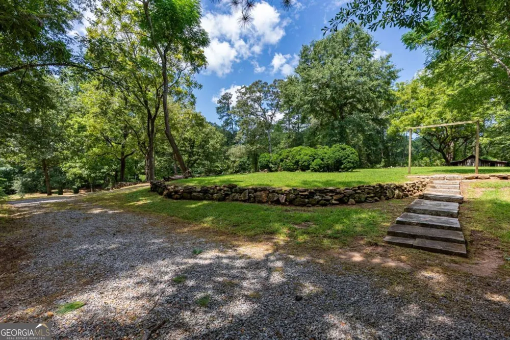 2425 Spratlin Mill RD Hull, GA 30646