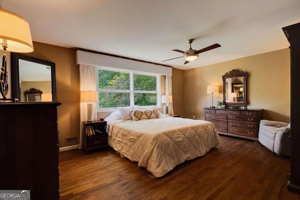 2425 Spratlin Mill RD Hull, GA 30646