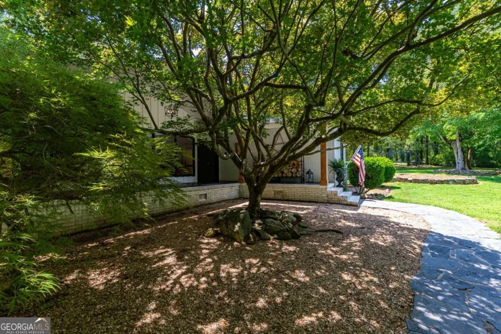 2425 Spratlin Mill RD Hull, GA 30646