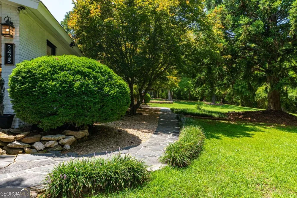 2425 Spratlin Mill RD Hull, GA 30646