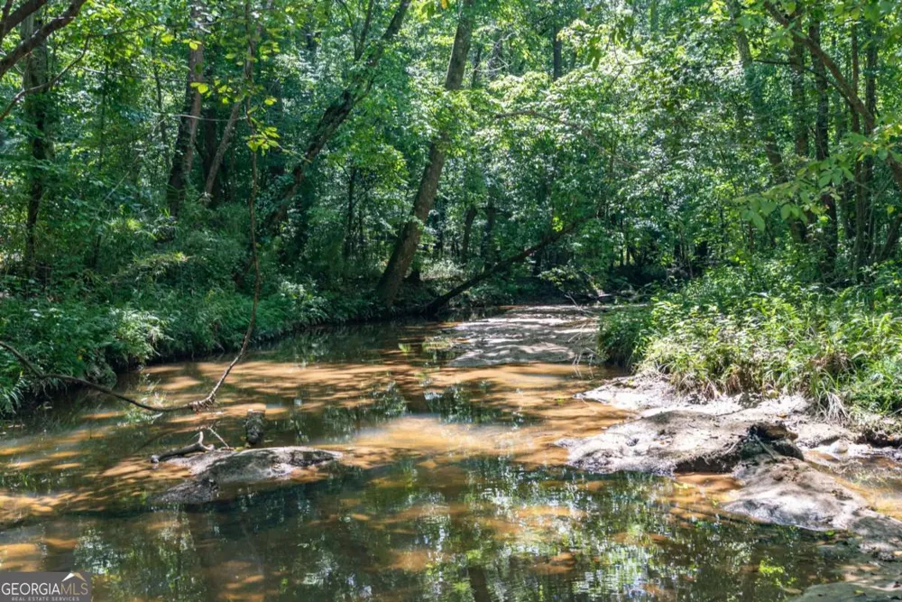 2425 Spratlin Mill RD Hull, GA 30646