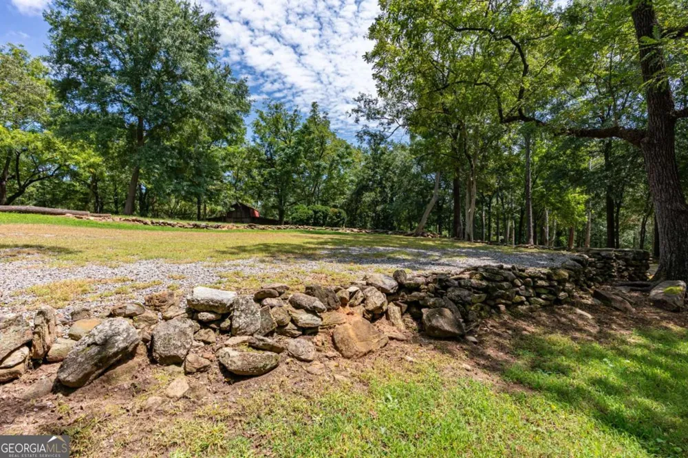 2425 Spratlin Mill RD Hull, GA 30646