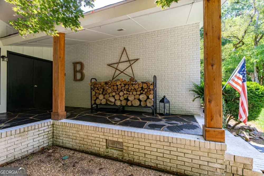 2425 Spratlin Mill RD Hull, GA 30646