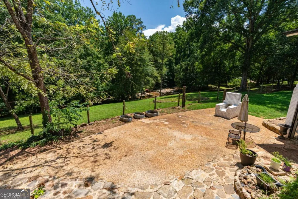 2425 Spratlin Mill RD Hull, GA 30646