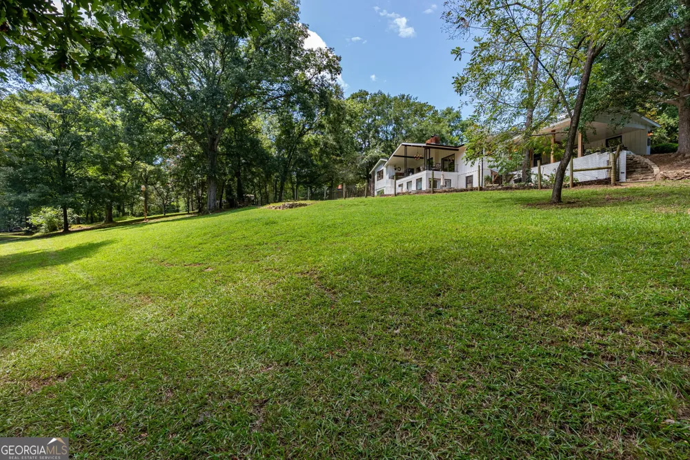 2425 Spratlin Mill RD Hull, GA 30646