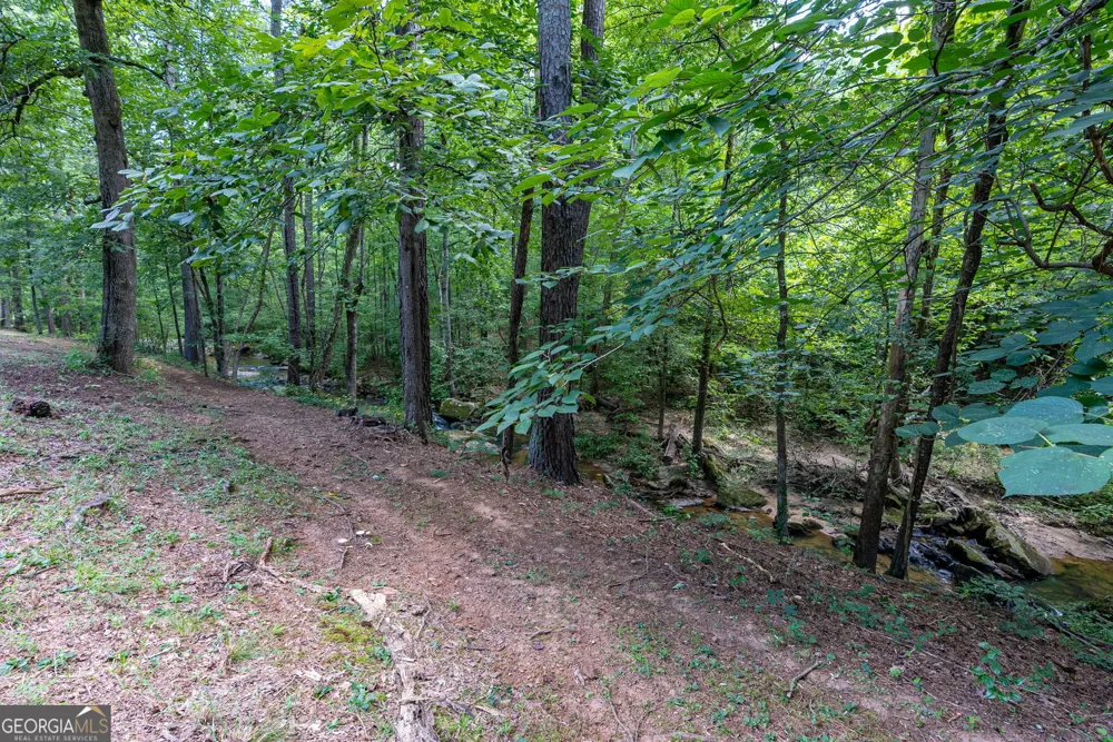 2425 Spratlin Mill RD Hull, GA 30646
