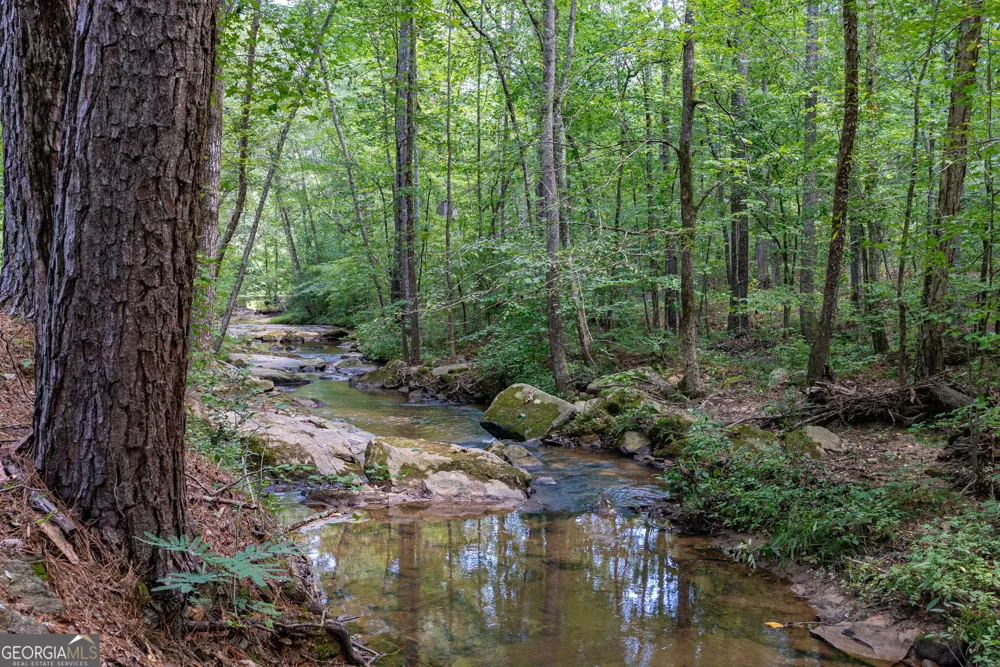 2425 Spratlin Mill RD Hull, GA 30646