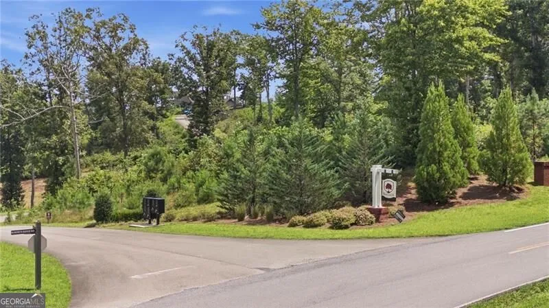 17 Mystic DR Ellijay, GA 30540