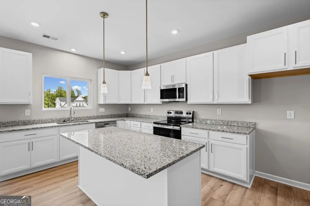 188 Warrior CT Hoschton, GA 30548