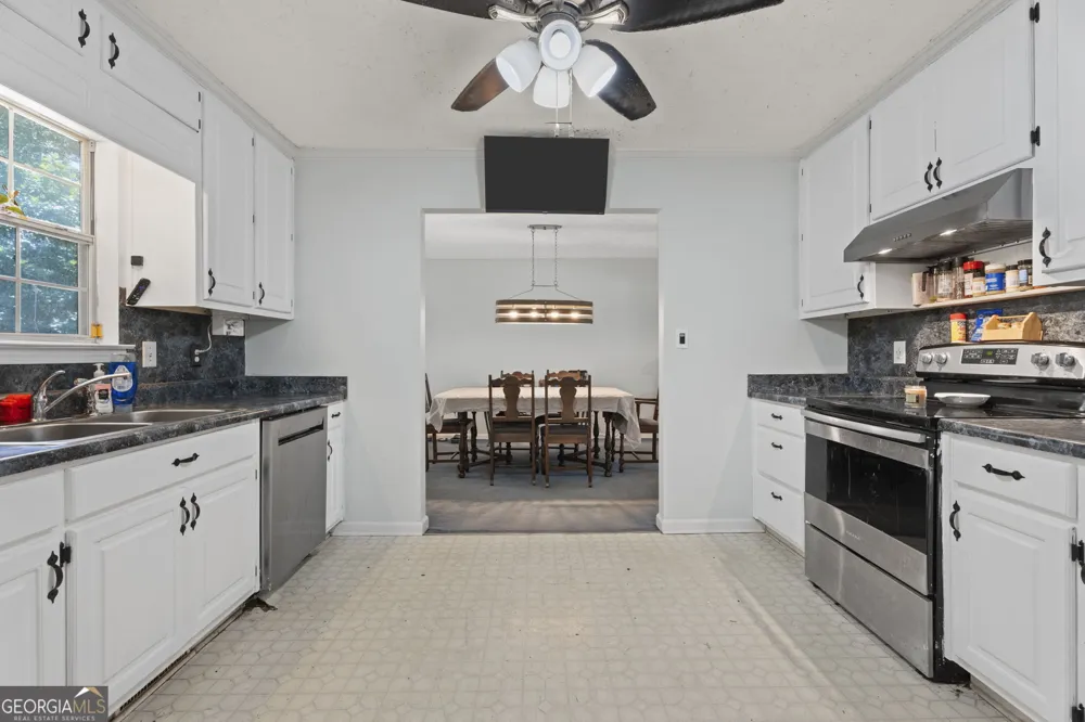 218 River Trace CT McDonough, GA 30253