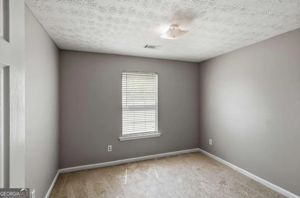 165 Syracuse LN Covington, GA 30016