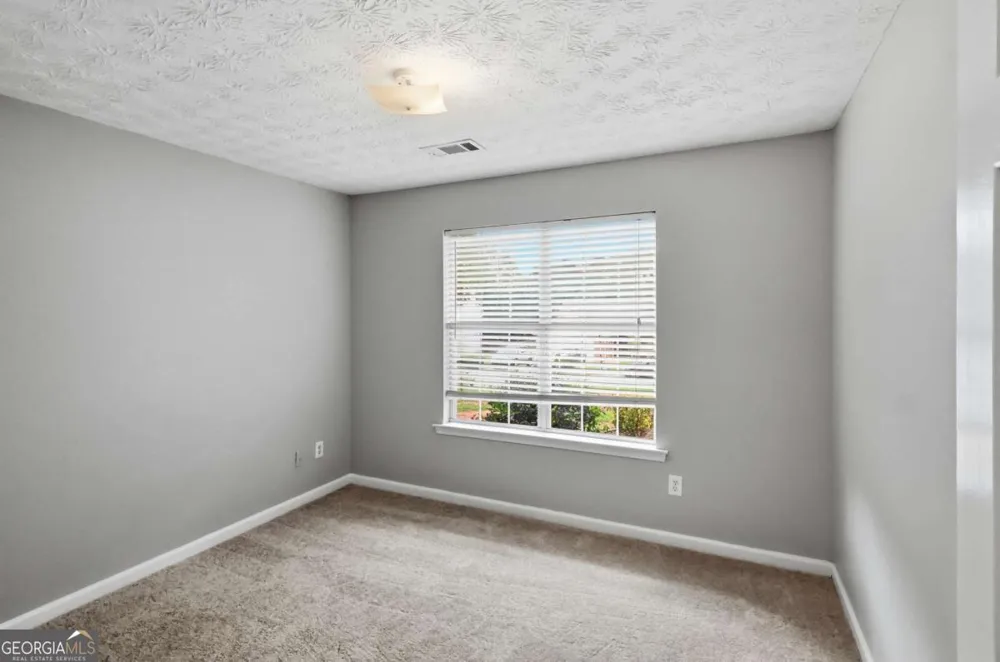 165 Syracuse LN Covington, GA 30016