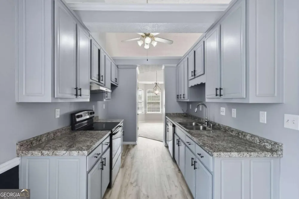 165 Syracuse LN Covington, GA 30016