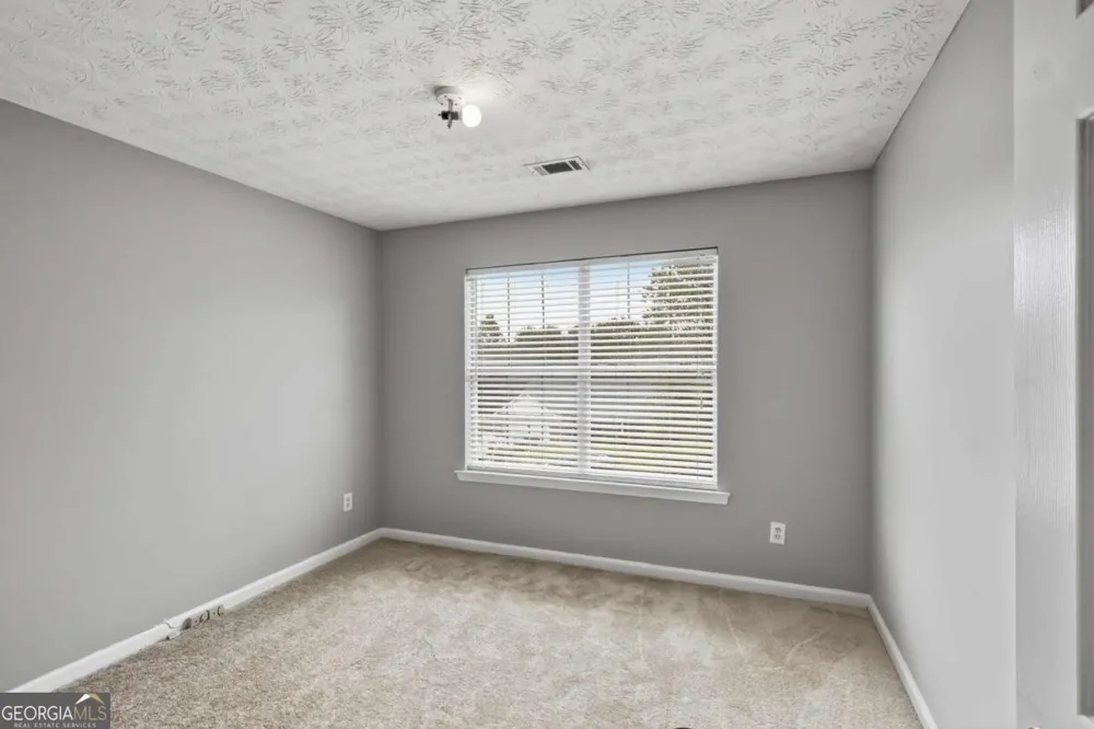 165 Syracuse LN Covington, GA 30016