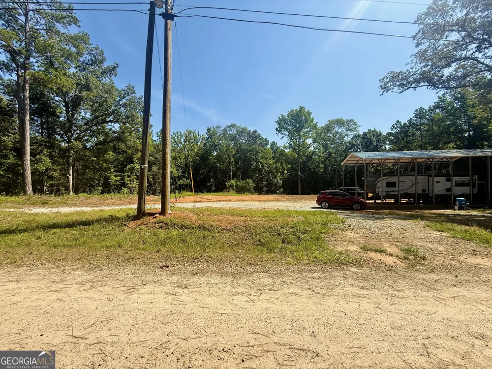 1582 Armour Circle Elberton, GA 30635