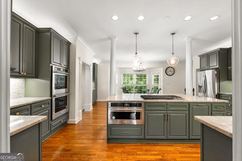345 W Berwicke CMN NE Sandy Springs, GA 30342