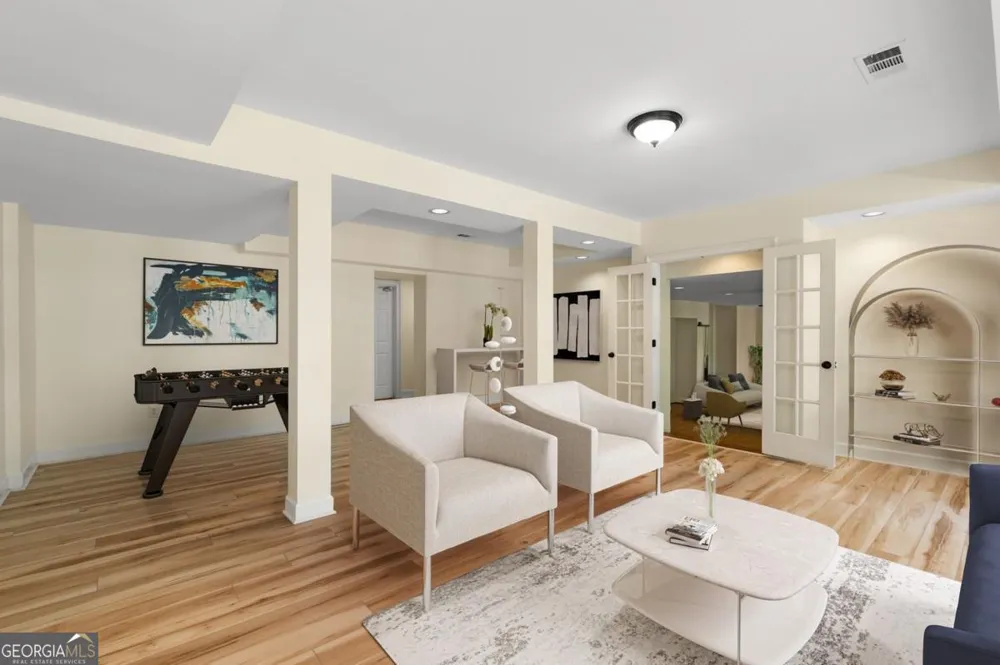 345 W Berwicke CMN NE Sandy Springs, GA 30342