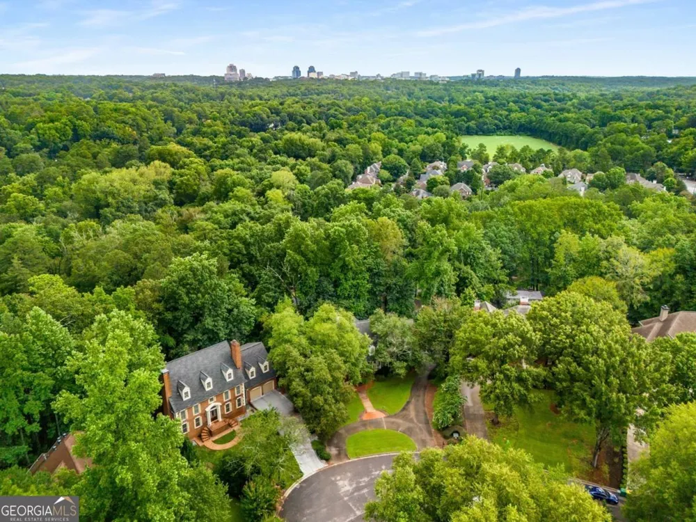 345 W Berwicke CMN NE Sandy Springs, GA 30342