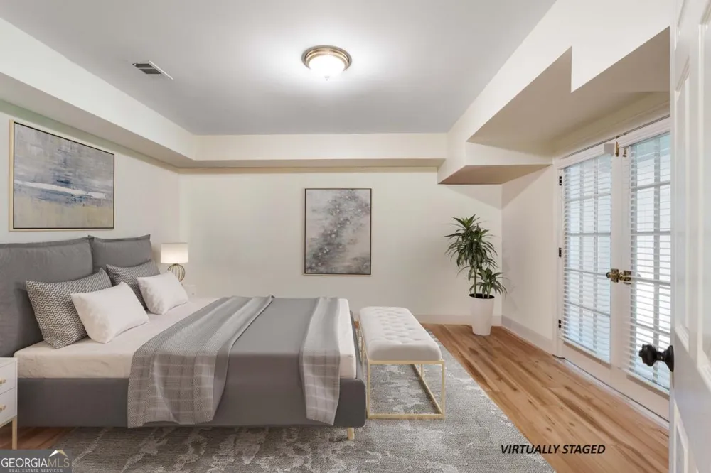 345 W Berwicke CMN NE Sandy Springs, GA 30342