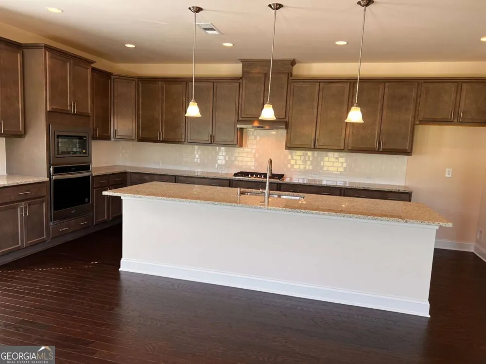 3755 Crestland LN Cumming, GA 30028