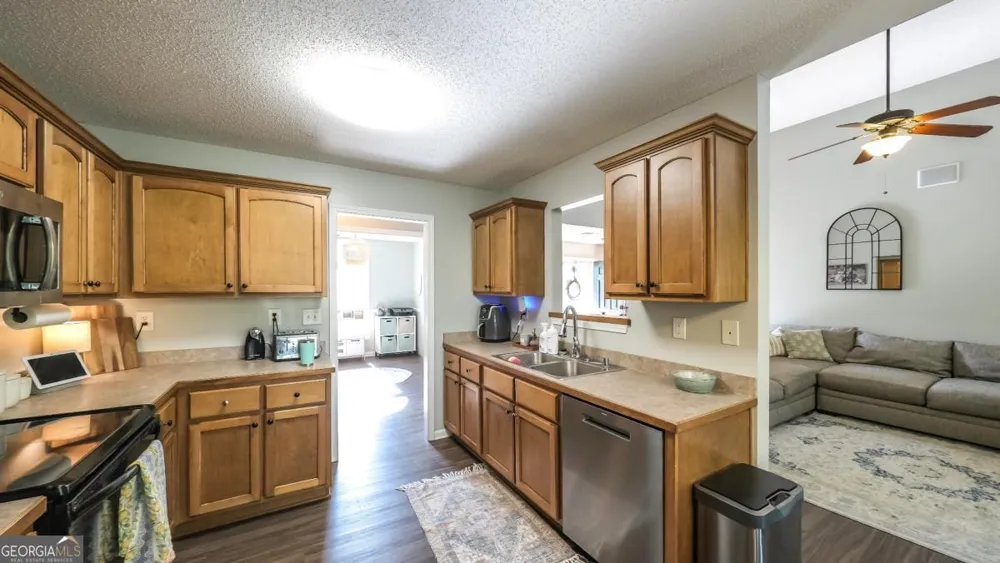 208 Oaken Bucket DR Temple, GA 30179