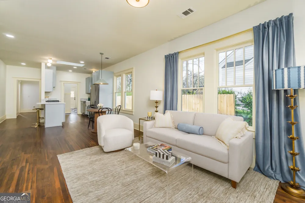 3117 Semmes ST East Point, GA 30344