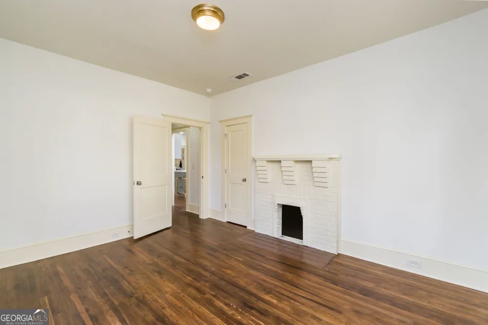 3117 Semmes ST East Point, GA 30344