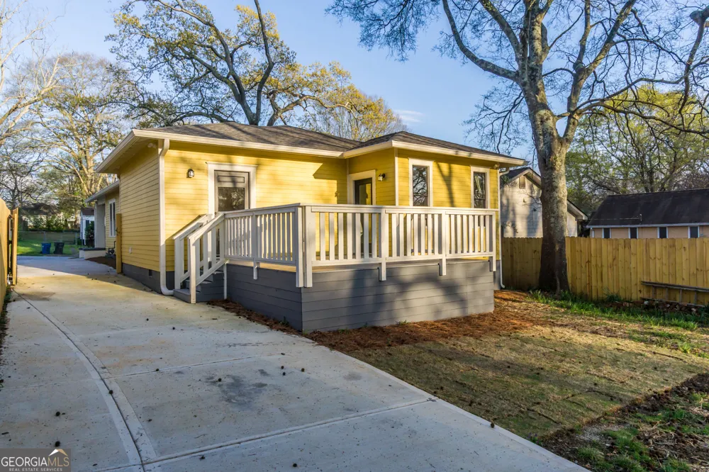 3117 Semmes ST East Point, GA 30344