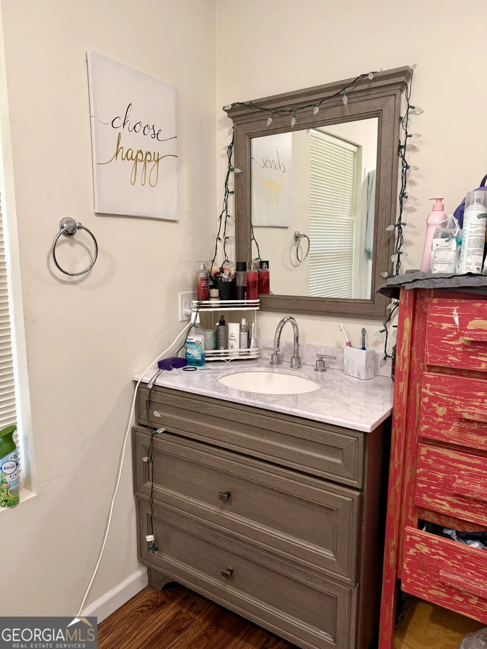 242 Old Chechero RD Clayton, GA 30525