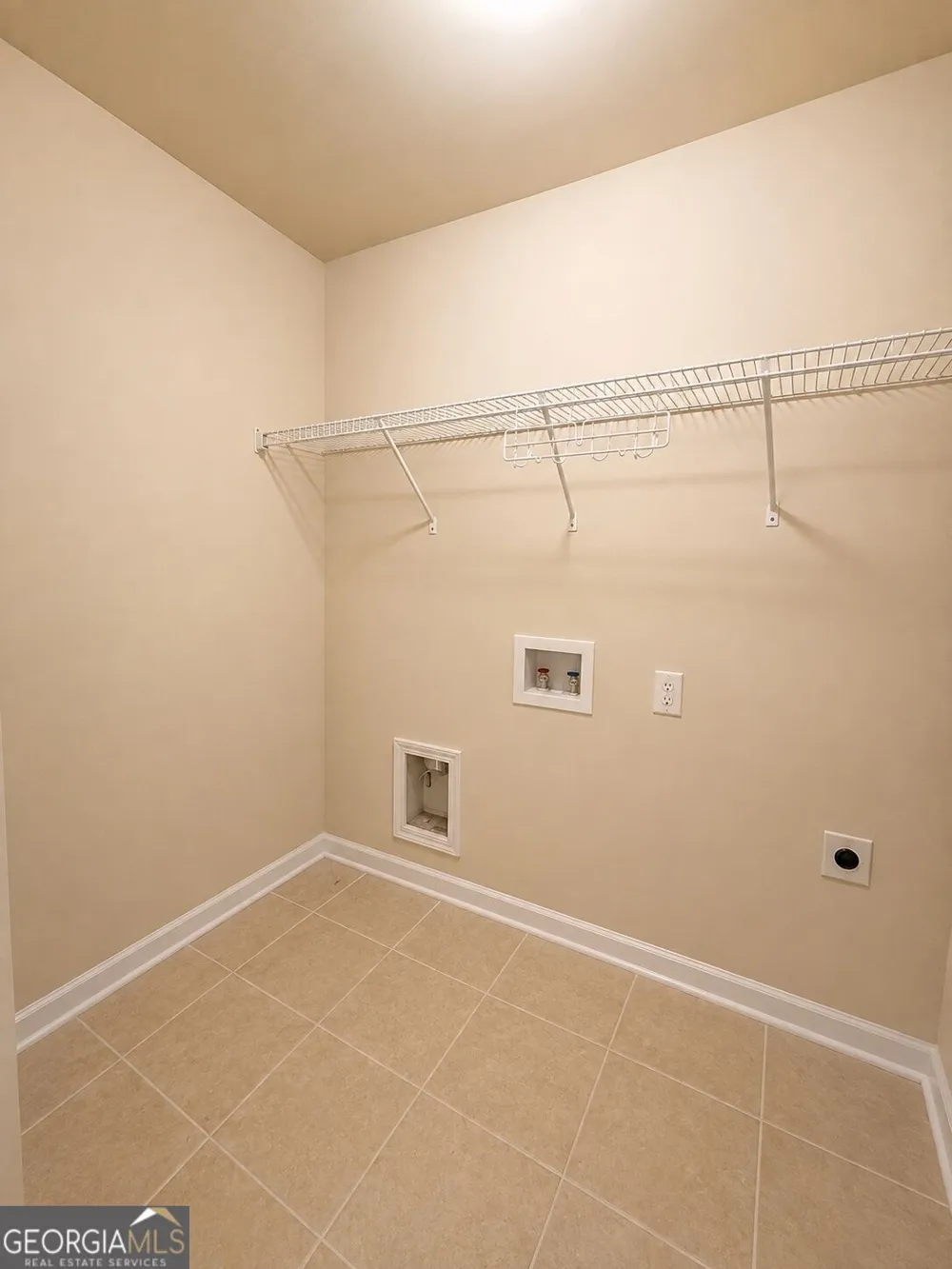 945 Grand Ivey PL Dacula, GA 30019