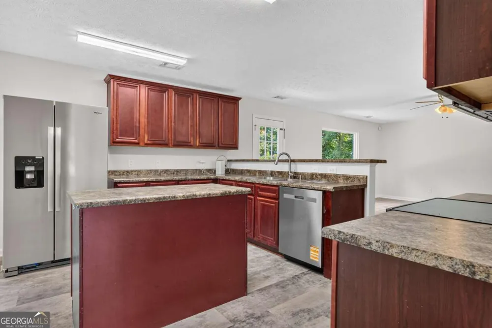 403 Avant RD NW Eatonton, GA 31024