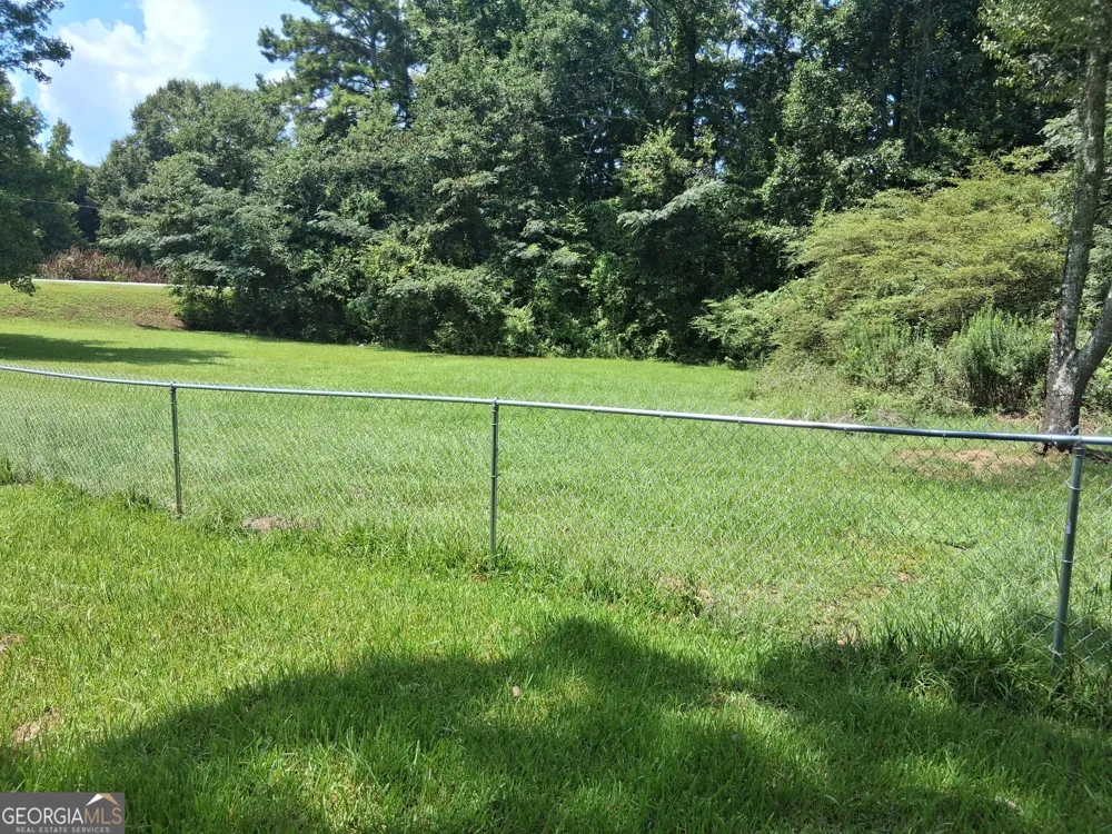 265 Hickman RD Forsyth, GA 31029