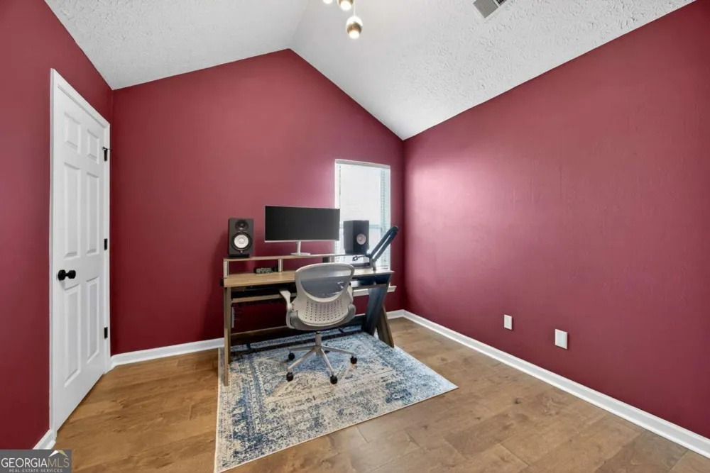 9899 Vista CIR Union City, GA 30291