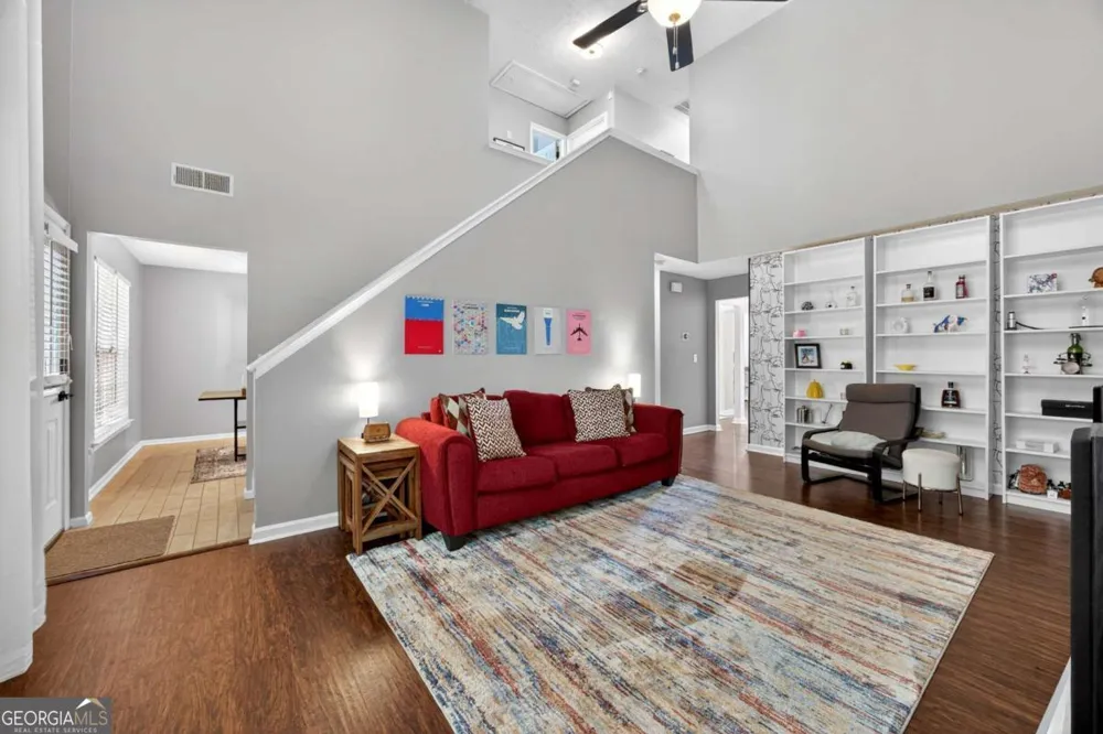 9899 Vista CIR Union City, GA 30291