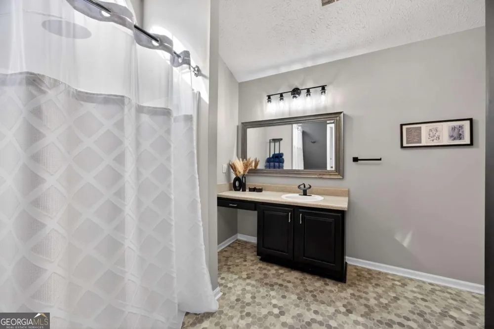 9899 Vista CIR Union City, GA 30291