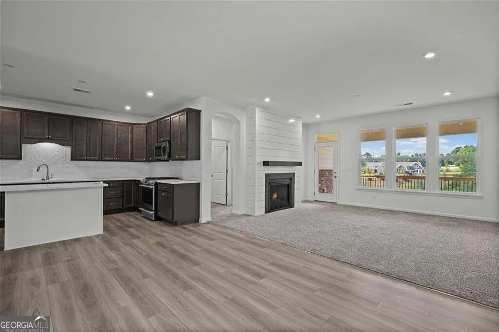 165 Laurel Farms LN Dallas, GA 30157