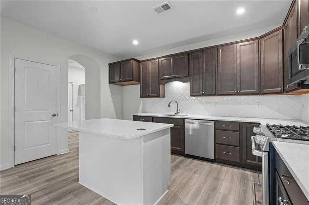 165 Laurel Farms LN Dallas, GA 30157