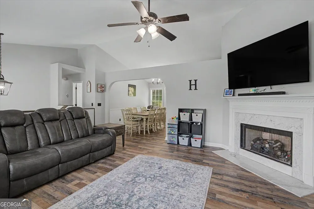58 Willow Bend DR NW Cartersville, GA 30121