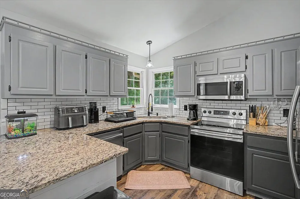 58 Willow Bend DR NW Cartersville, GA 30121