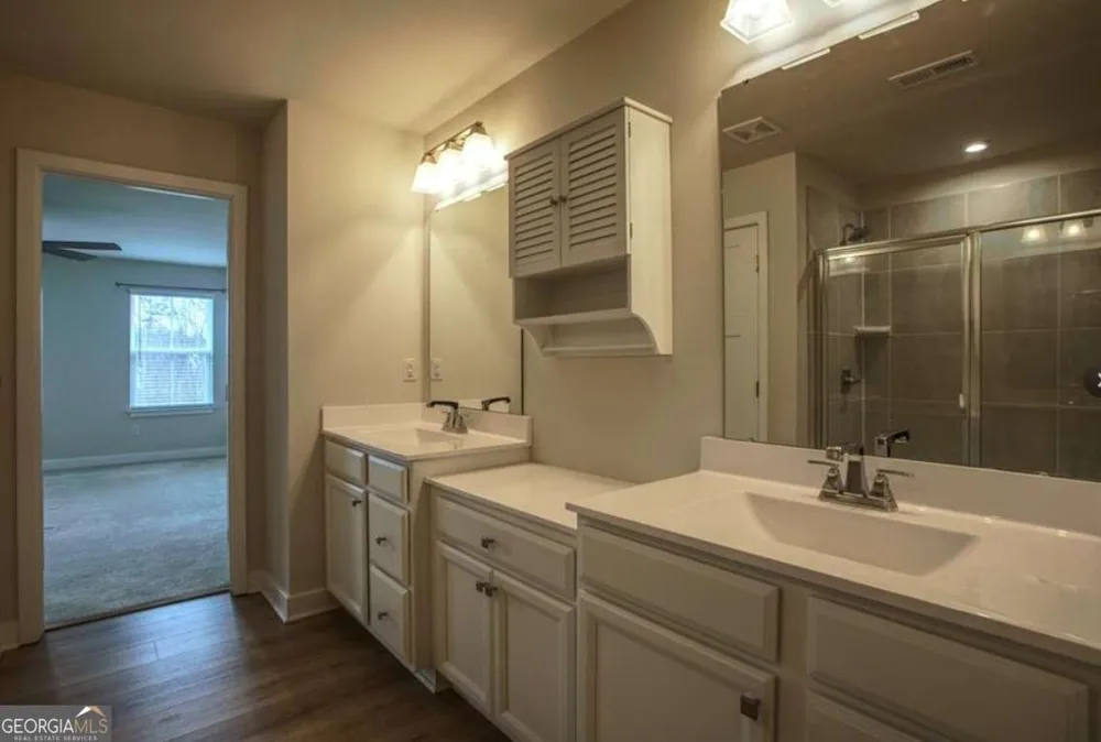 168 Salt Lake LN Hoschton, GA 30548