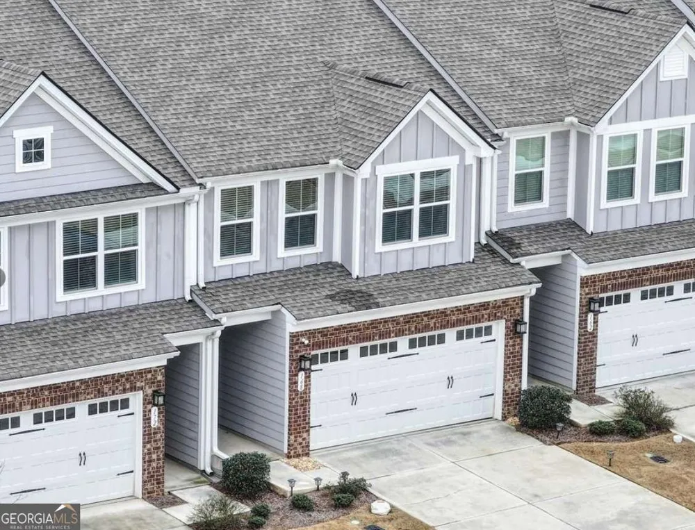 168 Salt Lake LN Hoschton, GA 30548