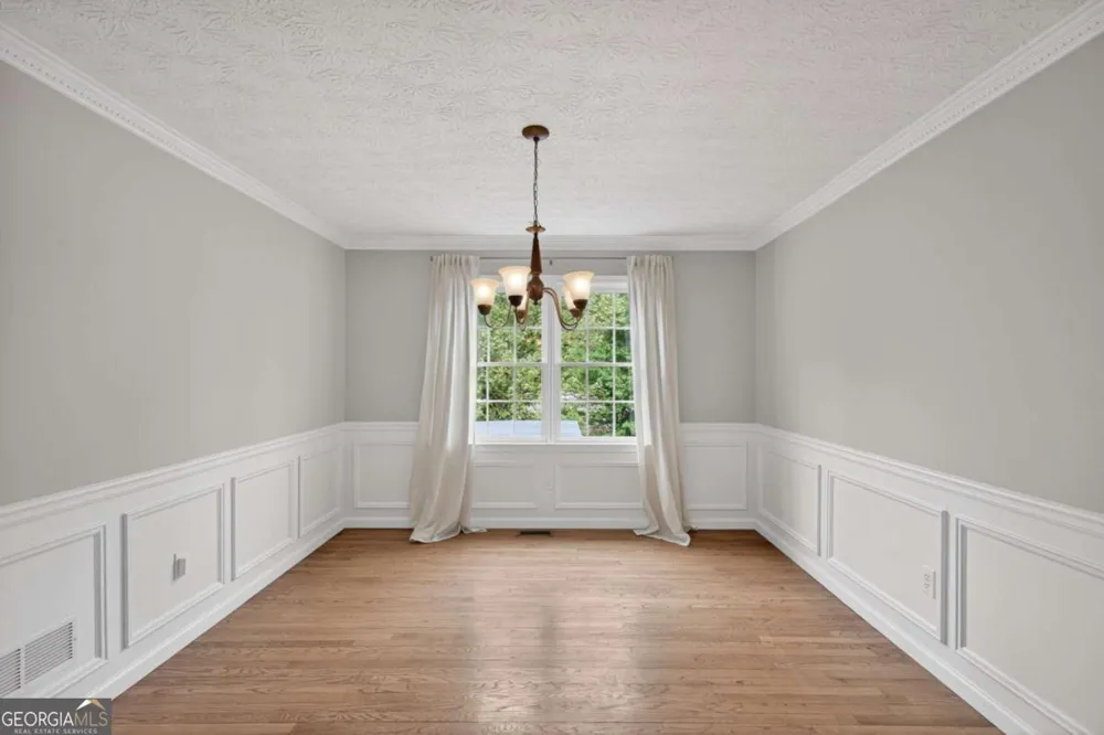 3301 Connie WAY Winston, GA 30187